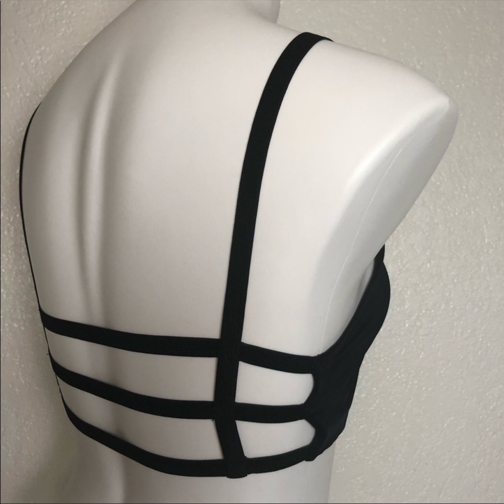 Onzie black bralette size large